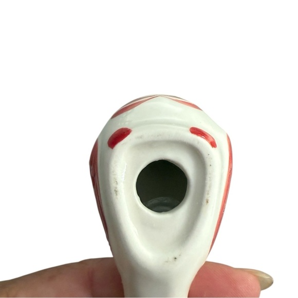 Anthropologie Red and White Ceramic Bird Salt and Pepper Shakers - Picture 4 of 4